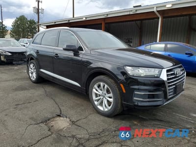 Czwarte zdjęcie samochodu z boku: 2019 AUDI Q7 PREMIUM PLUS VIN:WA1LAAF74KD013876 - miniatura