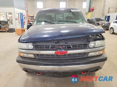 Piąte zdjęcie samochodu w środku: 1999 CHEVROLET SILVERADO K1500 VIN:2GCEK19T7X1196570 - miniatura