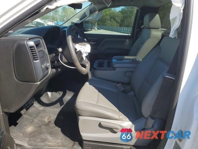 Zdjęcie 7 z 11 samochodu: 2018 CHEVROLET SILVERADO C1500 VIN:1GCNCNEH0JZ118670 - miniatura