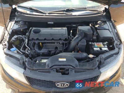 Zdjęcie 11 z 12 samochodu: 2010 KIA FORTE KOUP EX VIN:KNAFU6A28A5275702 - miniatura