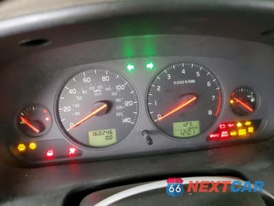 Zdjęcie 9 z 13 samochodu: 2004 VOLVO V40 1.9T VIN:YV1VW27564F080354 - miniatura