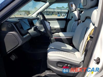 Zdjęcie 7 z 12 samochodu: 2023 RIVIAN R1S ADVENTURE VIN:7PDSGABA8PN016999 - miniatura