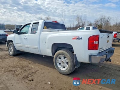 Drugie zdjęcie samochodu z przodu: 2008 CHEVROLET SILVERADO K1500 VIN:2GCEK190081152319 - miniatura