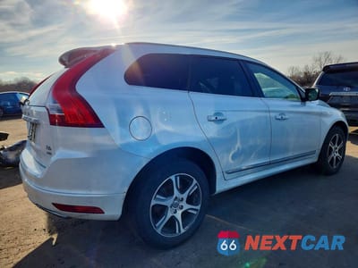 Trzecie zdjęcie samochodu z tyłu: 2015 VOLVO XC60 T6 PLATINUM VIN:YV4902RMXF2675650 - miniatura