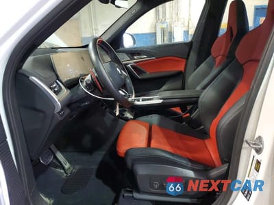 Zdjęcie 7 z 12 samochodu: 2024 BMW X1 M35I VIN:WBX13EF02R5Z86814 - miniatura