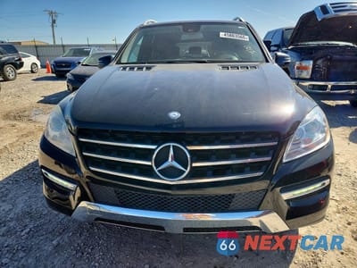 Piąte zdjęcie samochodu w środku: 2012 MERCEDES-BENZ ML 350 4MATIC VIN:4JGDA5HB5CA020885 - miniatura