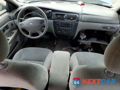 Zdjęcie 8 z 12 samochodu: 2002 FORD TAURUS SE VIN:1FAFP53U12A126811 - miniatura