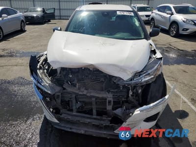 Piąte zdjęcie samochodu w środku: 2022 NISSAN KICKS S VIN:3N1CP5BV9NL526381 - miniatura
