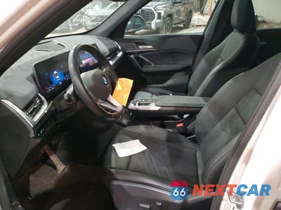 Zdjęcie 7 z 11 samochodu: 2025 BMW X1 VIN:WBX73EF09S5334577 - miniatura