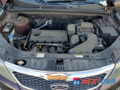 Zdjęcie 12 z 12 samochodu: 2011 KIA SORENTO EX VIN:5XYKUDA15BG006711 - miniatura