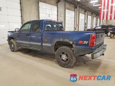 Drugie zdjęcie samochodu z przodu: 1999 CHEVROLET SILVERADO K1500 VIN:2GCEK19T7X1196570 - miniatura