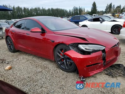 Czwarte zdjęcie samochodu z boku: 2023 TESLA MODEL S VIN:5YJSA1E61PF517327 - miniatura