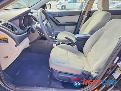 Zdjęcie 7 z 12 samochodu: 2012 KIA FORTE EX VIN:KNAFU4A29C5535046 - miniatura