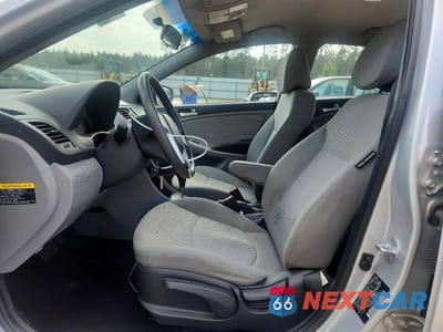 Zdjęcie 7 z 11 samochodu: 2013 HYUNDAI ACCENT GLS VIN:KMHCT4AE7DU559710 - miniatura