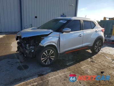 2020 NISSAN KICKS SV 3N1CP5CVXLL570871 - główne zdjęcie licytacji z USA - miniatura
