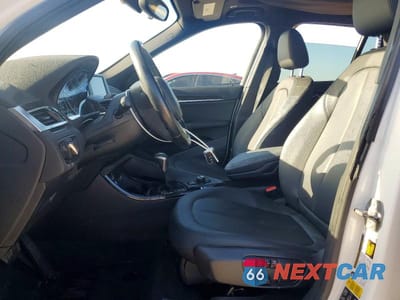 Zdjęcie 7 z 12 samochodu: 2016 BMW X1 XDRIVE28I VIN:WBXHT3C39G5F63889 - miniatura