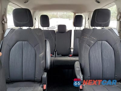 Zdjęcie 10 z 13 samochodu: 2024 CHRYSLER GRAND CARAVAN SXT VIN:2C4RC1ZG8RR200938 - miniatura