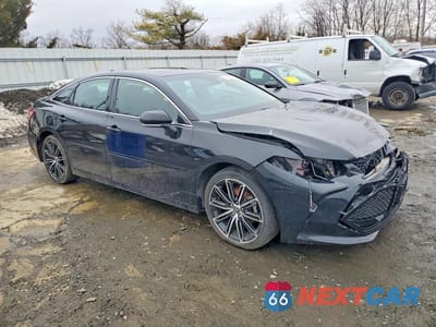 Czwarte zdjęcie samochodu z boku: 2022 TOYOTA AVALON TOURING VIN:4T1GZ1FB1NU081640 - miniatura