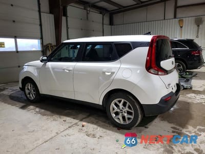 Drugie zdjęcie samochodu z przodu: 2021 KIA SOUL S VIN:KNDJ23AUXM7749175 - miniatura