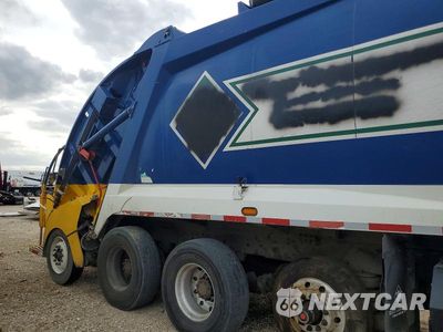 Zdjęcie 6 z 10 samochodu: 2014 MACK LEU613 REFUSE TRUCK VIN:1M2AU02C7BM005221 - miniatura