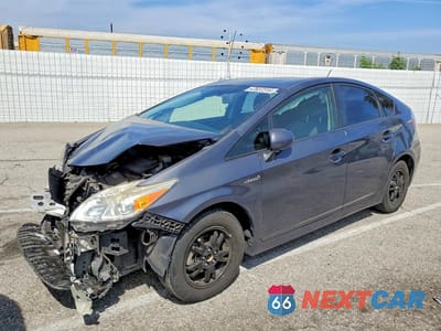 2015 TOYOTA PRIUS TWO JTDKN3DU8F0480435 - główne zdjęcie licytacji z USA - miniatura