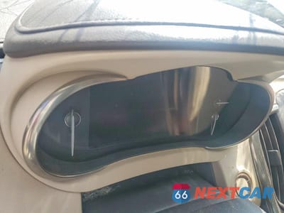 Zdjęcie 9 z 12 samochodu: 2016 BUICK LACROSSE VIN:1G4GB5G36GF113525 - miniatura