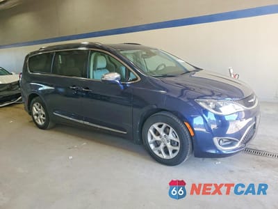 Czwarte zdjęcie samochodu z boku: 2020 CHRYSLER PACIFICA LIMITED VIN:2C4RC1GG7LR165691 - miniatura