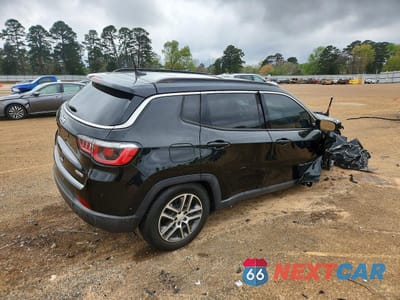 Trzecie zdjęcie samochodu z tyłu: 2017 JEEP COMPASS VIN:3C4NJCBBXHT661357 - miniatura