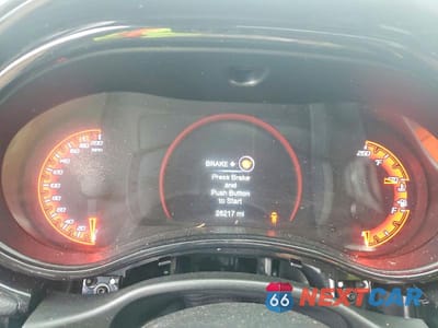 Zdjęcie 9 z 13 samochodu: 2021 DODGE DURANGO SRT HELLCAT VIN:1C4SDJH91MC643113 - miniatura
