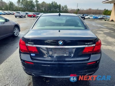 Zdjęcie 6 z 12 samochodu: 2014 BMW 750 VIN:WBAYB6C55ED224188 - miniatura