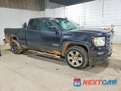 Czwarte zdjęcie samochodu z boku: 2017 GMC SIERRA K1500 VIN:1GTV2LEC0HZ310371 - miniatura