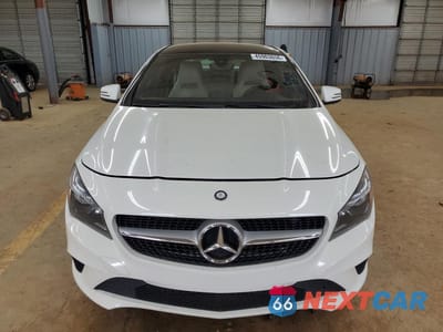 Piąte zdjęcie samochodu w środku: 2016 MERCEDES-BENZ CLA 250 VIN:WDDSJ4EB4GN377697 - miniatura