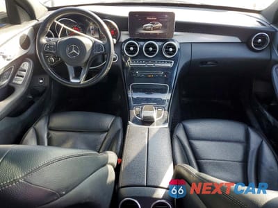 Zdjęcie 8 z 12 samochodu: 2018 MERCEDES-BENZ C 300 4MATIC VIN:55SWF4KB5JU257039 - miniatura