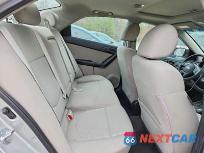 Zdjęcie 10 z 12 samochodu: 2012 KIA FORTE EX VIN:KNAFU4A2XC5474435 - miniatura