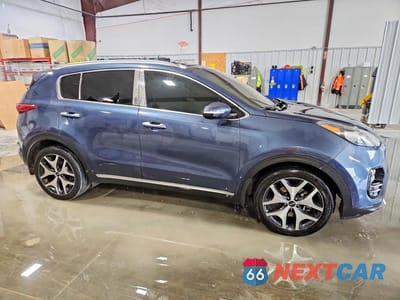 Czwarte zdjęcie samochodu z boku: 2017 KIA SPORTAGE SX TURBO VIN:KNDPR3A63H7176889 - miniatura