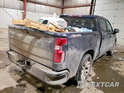 Trzecie zdjęcie samochodu z tyłu: 2022 CHEVROLET SILVERADO K1500 CUSTOM VIN:1GCPDBEK6NZ602154 - miniatura
