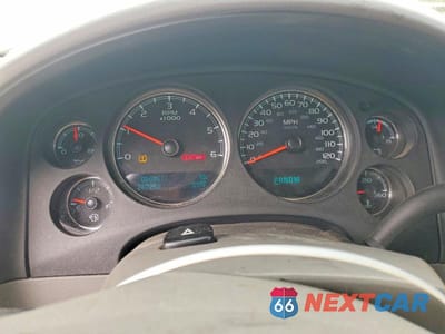 Zdjęcie 9 z 11 samochodu: 2013 CHEVROLET TAHOE C1500 LT VIN:1GNSCBE03DR167711 - miniatura