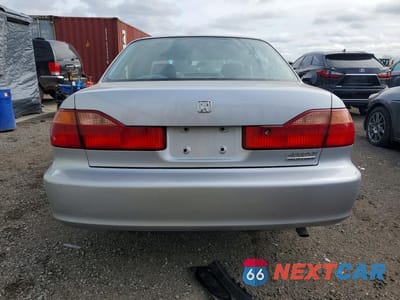 Zdjęcie 6 z 13 samochodu: 2000 HONDA ACCORD SE VIN:1HGCG5671YA813817 - miniatura