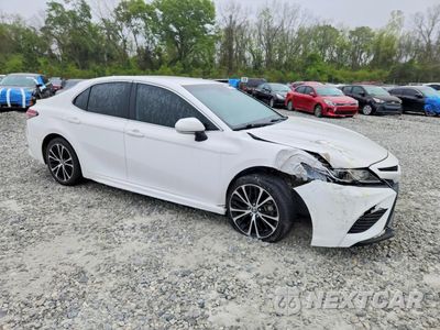 Czwarte zdjęcie samochodu z boku: 2019 TOYOTA CAMRY SE VIN:4T1B11HK6KU772270 - miniatura