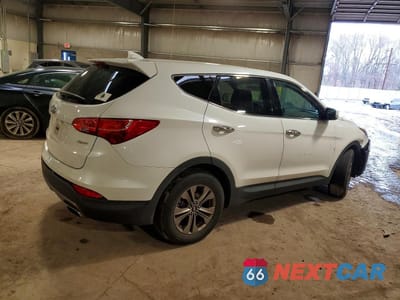 Trzecie zdjęcie samochodu z tyłu: 2016 HYUNDAI SANTA FE SPORT 2.4L VIN:5XYZT3LB3GG338560 - miniatura