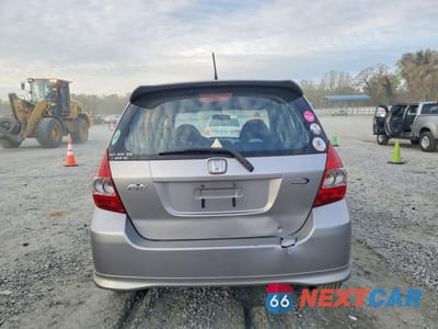 Zdjęcie 6 z 12 samochodu: 2007 HONDA FIT S VIN:JHMGD38647S012131 - miniatura