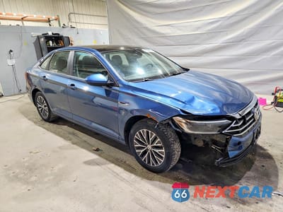 Czwarte zdjęcie samochodu z boku: 2019 VOLKSWAGEN JETTA SEL VIN:3VWE57BU9KM097602 - miniatura
