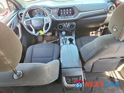Zdjęcie 8 z 14 samochodu: 2021 CHEVROLET BLAZER 2LT VIN:3GNKBCRS1MS582141 - miniatura