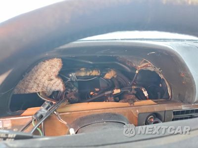 Zdjęcie 9 z 12 samochodu: 1986 MERCEDES-BENZ 560 SEL VIN:WDBCA39046A228975 - miniatura