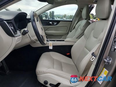 Zdjęcie 7 z 14 samochodu: 2021 VOLVO V60 CROSS COUNTRY T5 MOMENTUM VIN:YV4102WK4M1067822 - miniatura