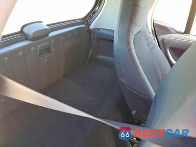 Zdjęcie 10 z 13 samochodu: 2016 SMART CARS FORTWO VIN:WMEEJ9AA7GK845359 - miniatura