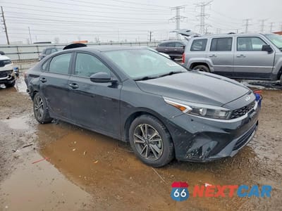 Czwarte zdjęcie samochodu z boku: 2022 KIA FORTE LXS VIN:3KPF24ADXNE482200 - miniatura
