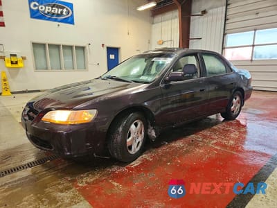 1998 HONDA ACCORD 4D DX 1HGCG165XWA014378 - główne zdjęcie licytacji z USA - miniatura