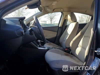Zdjęcie 7 z 13 samochodu: 2019 TOYOTA YARIS LE VIN:3MYDLBYV4KY512472 - miniatura