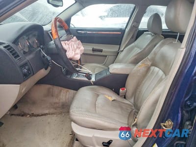 Zdjęcie 7 z 13 samochodu: 2005 CHRYSLER 300C VIN:2C3JA63H45H623862 - miniatura